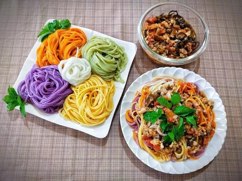 Bún ngũ sắc rau củ Cao bằng – Hấp dẫn, ngon miệng và giàu dinh dưỡng